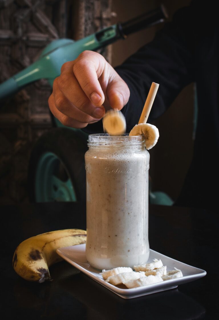 Best Time to Drink Protein Shake: 5 Science-Backed Options