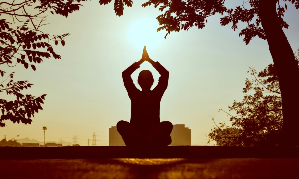 Stress relief through journaling – support natural weight loss tips
