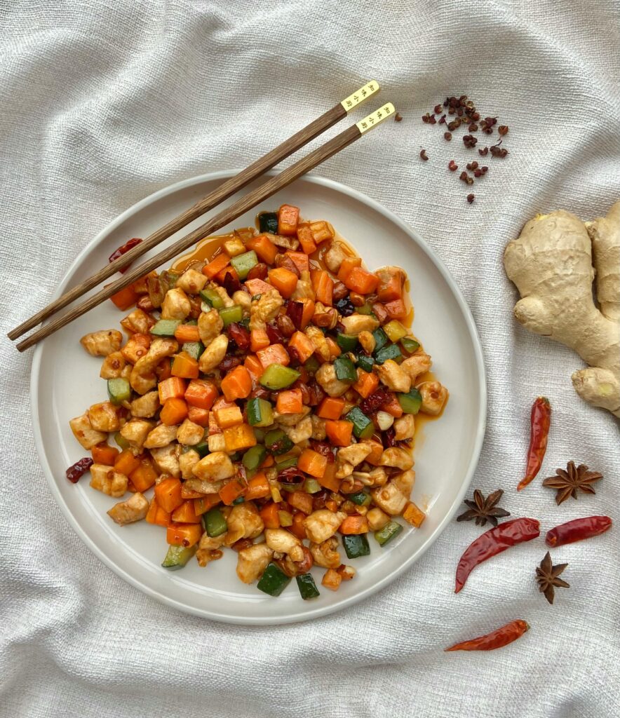 Fibremaxxing sample meal with quinoa salad, oats, and stir-fried veggies.