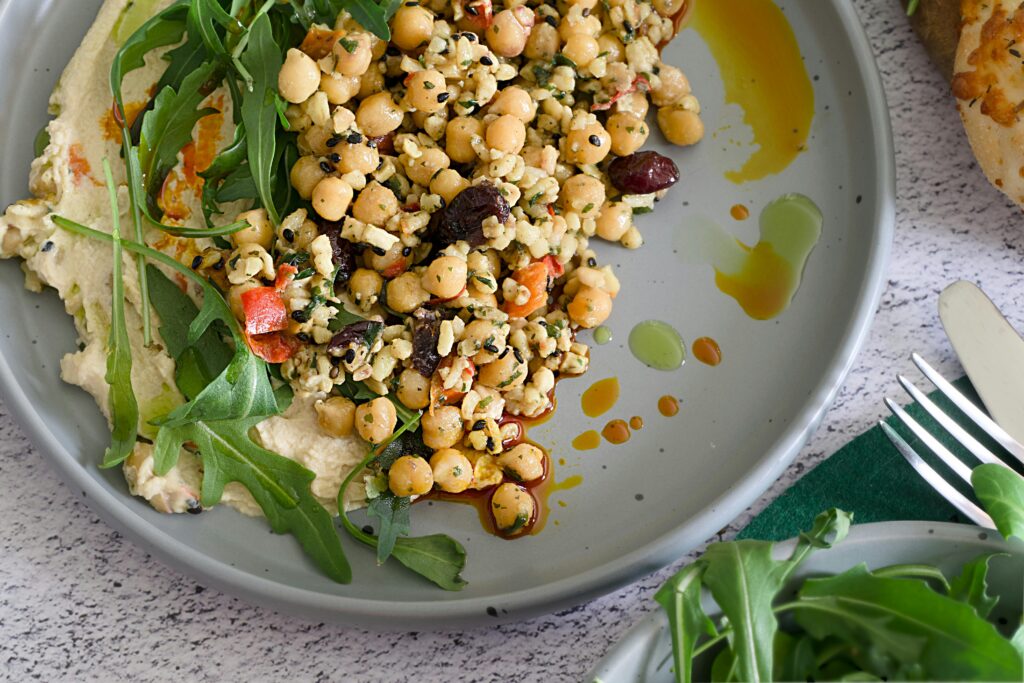 Roasted chickpeas as healthy snacks for weight loss