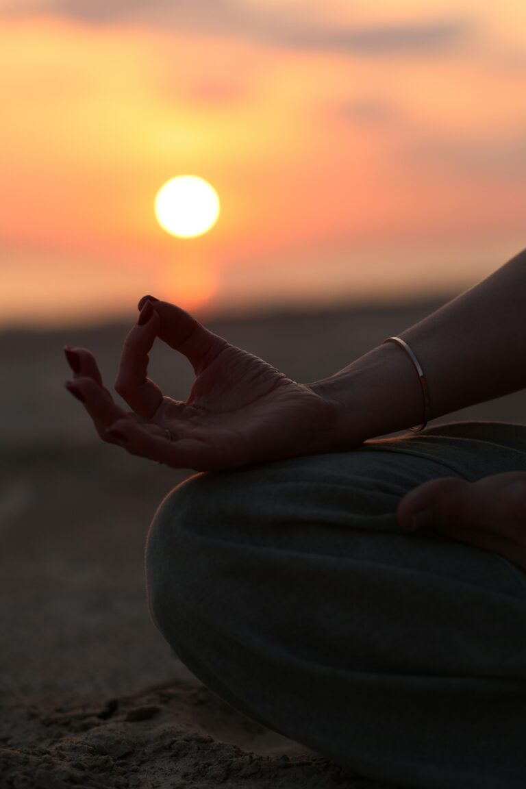 Benefits of morning meditation for a peaceful start to the day