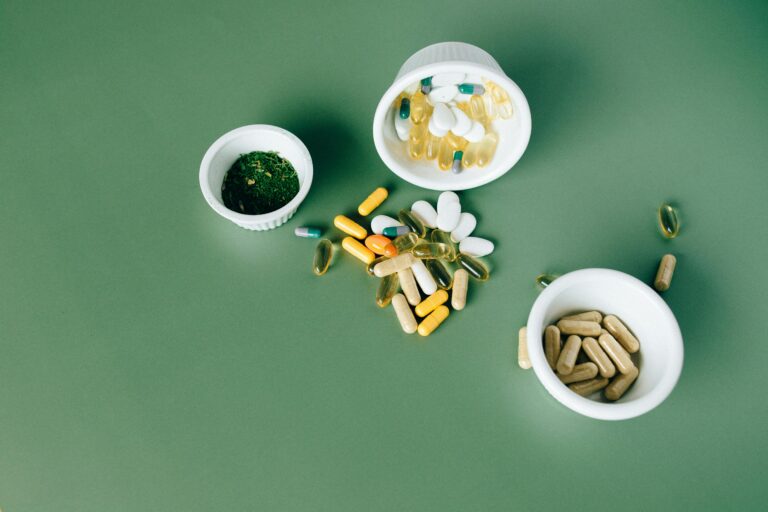 Best supplements for gut health including probiotics, fish oil, and digestive enzymes